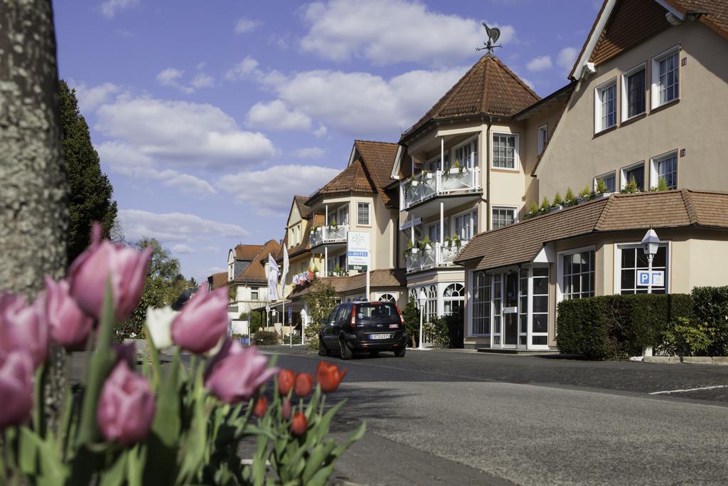 Hotel Nidda Jungbrunnen ภายนอก รูปภาพ